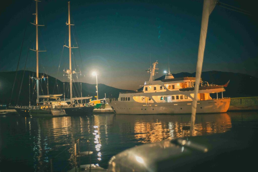 Discover the Magic of Night Sailing with Yacht Trip Dubai