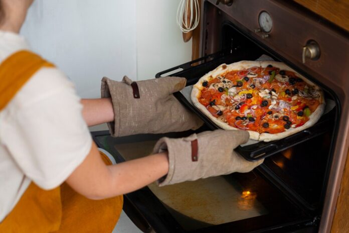 5 Reasons an Electric Rotating Pizza Oven Is Better Than a Regular Oven